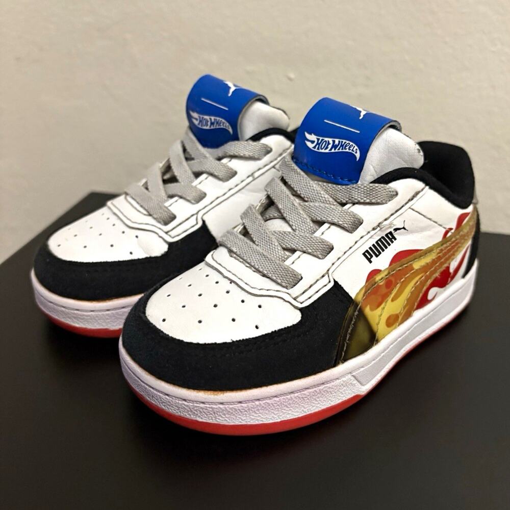 Puma x Hot Wheels Kids Sneakers Toddler Size 6C White Flame Shoes 401405-01